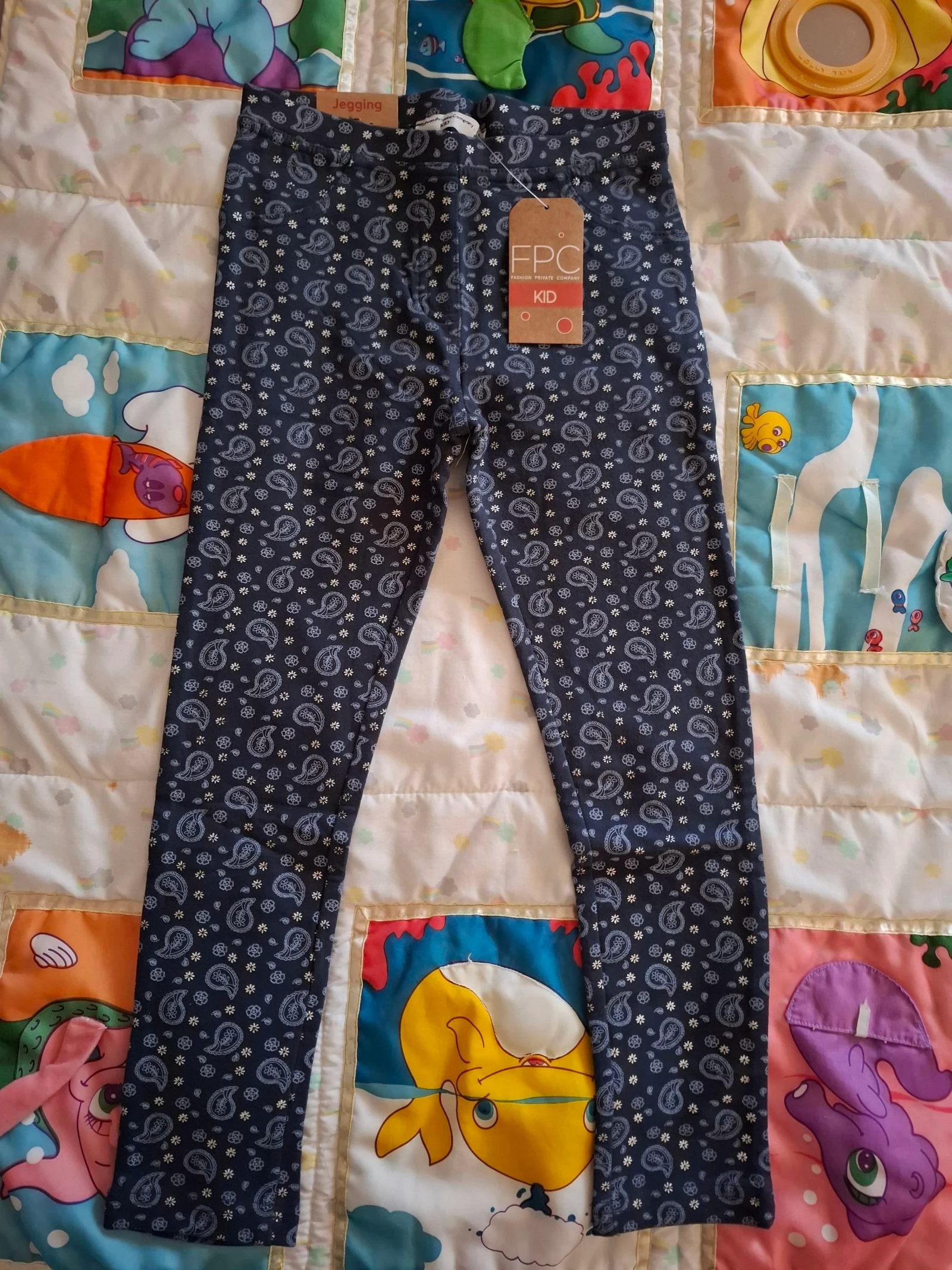Pantalon jegging fashion private company neuf